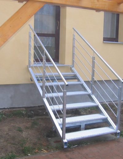 schody MŠ-Milín (1)
